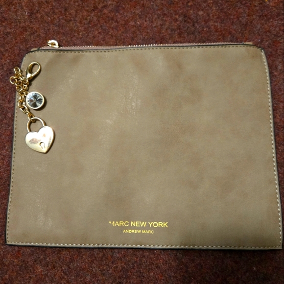 Marc New York Andrew Marc Envelope Clutch In Soft Beige - Picture 1 of 8